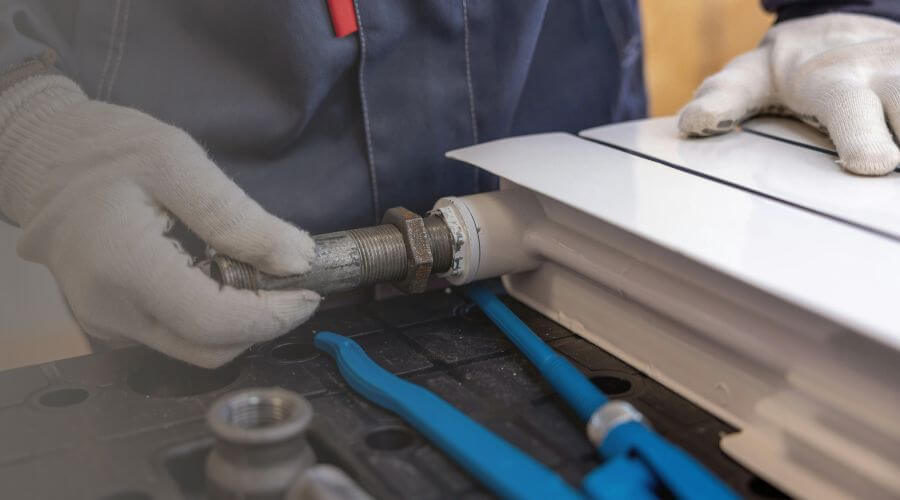 Expert burst pipe repair services in Canadian, TX